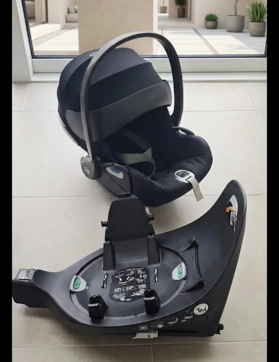 Cybex Cloud Z i-Size Car Seat & Base Z - Image 2