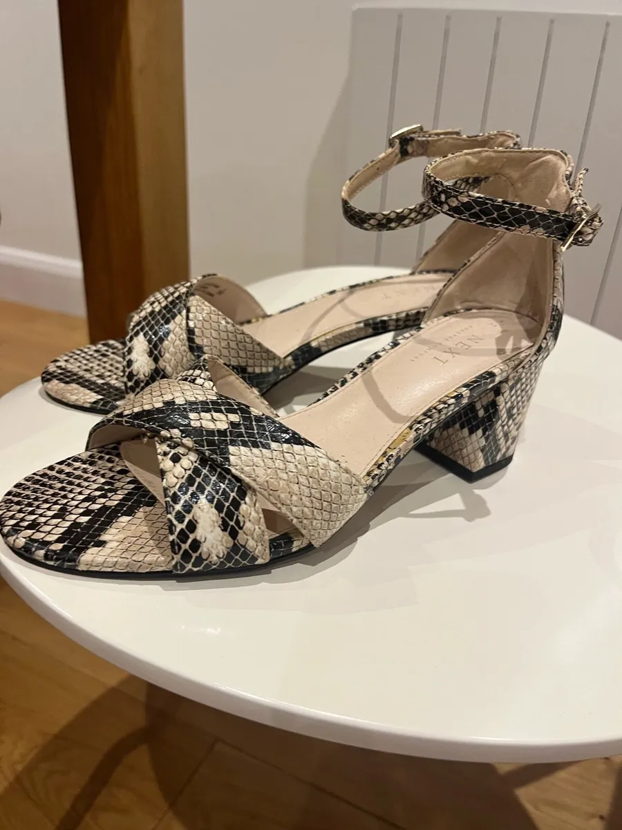 Next shoes - Image 2