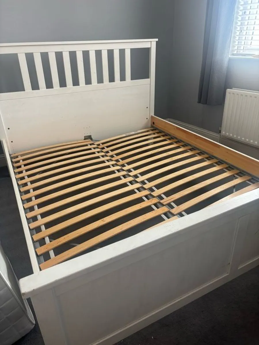 Free king size bed - Image 1