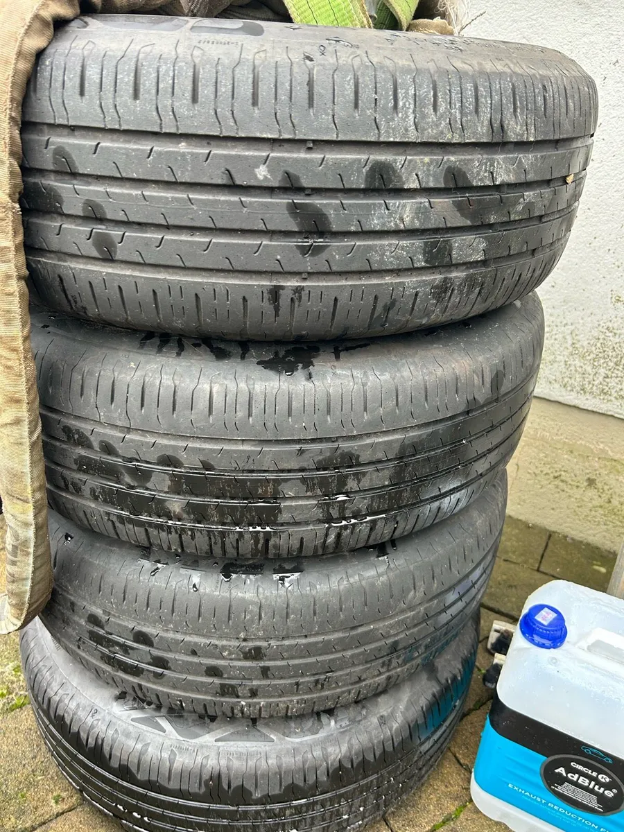 Volkswagen Tiguan alloys r17 - Image 4