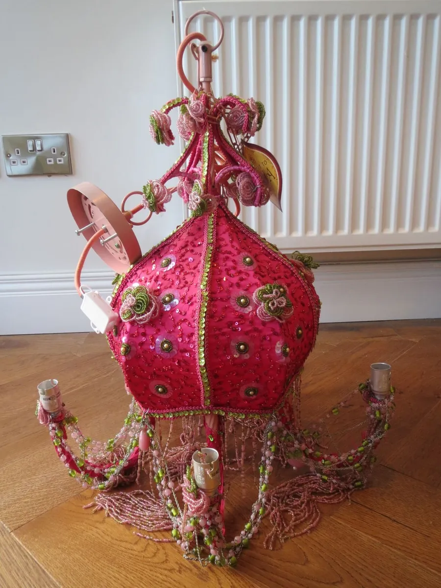 stunning bright pink chandelier ceiling light BNWT - Image 1