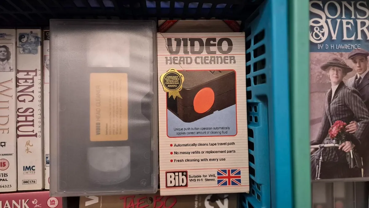 VHS Video Recorder, tapes, cases and more - Image 2