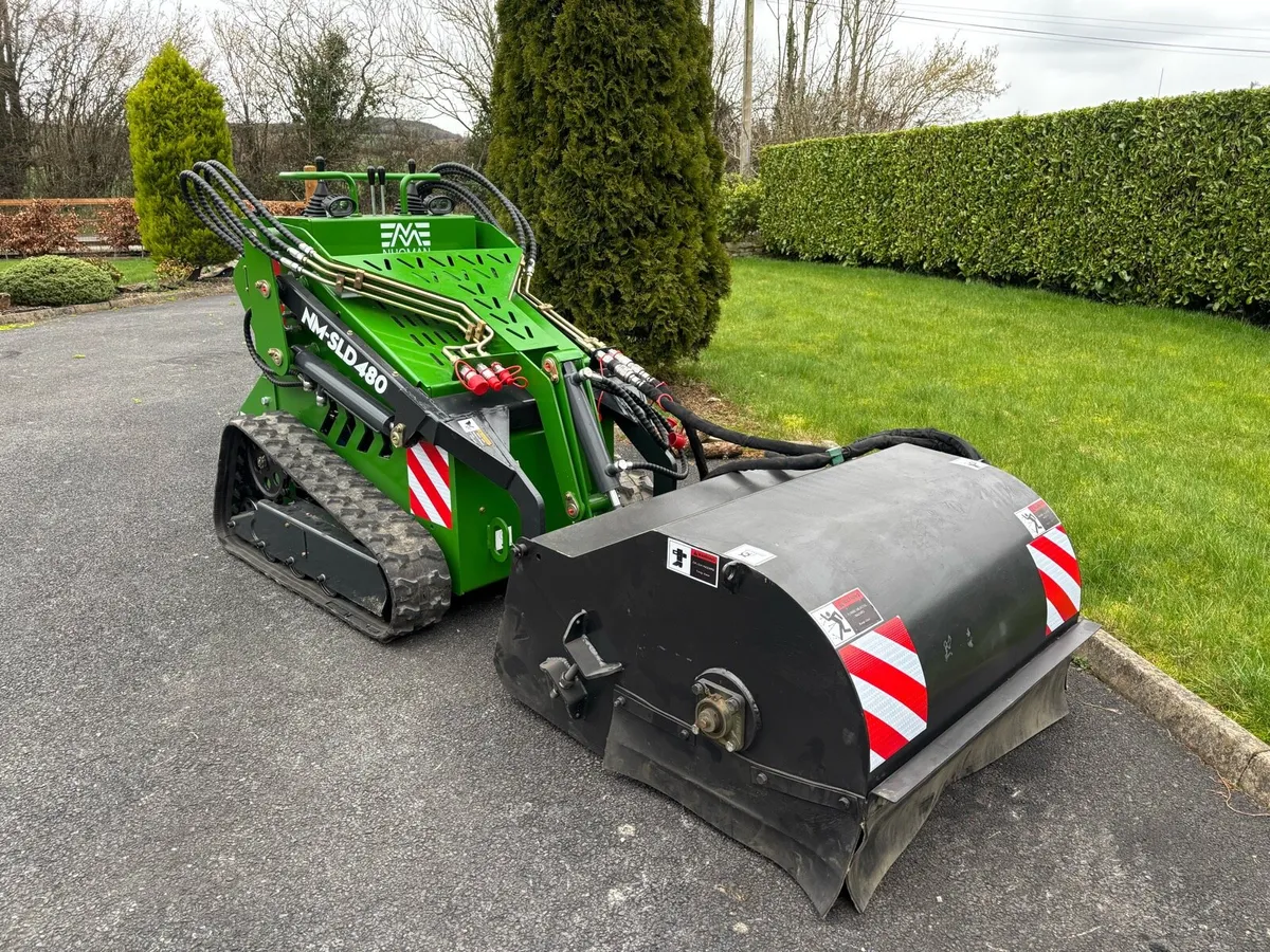 Mini skid steer loaders - Image 3