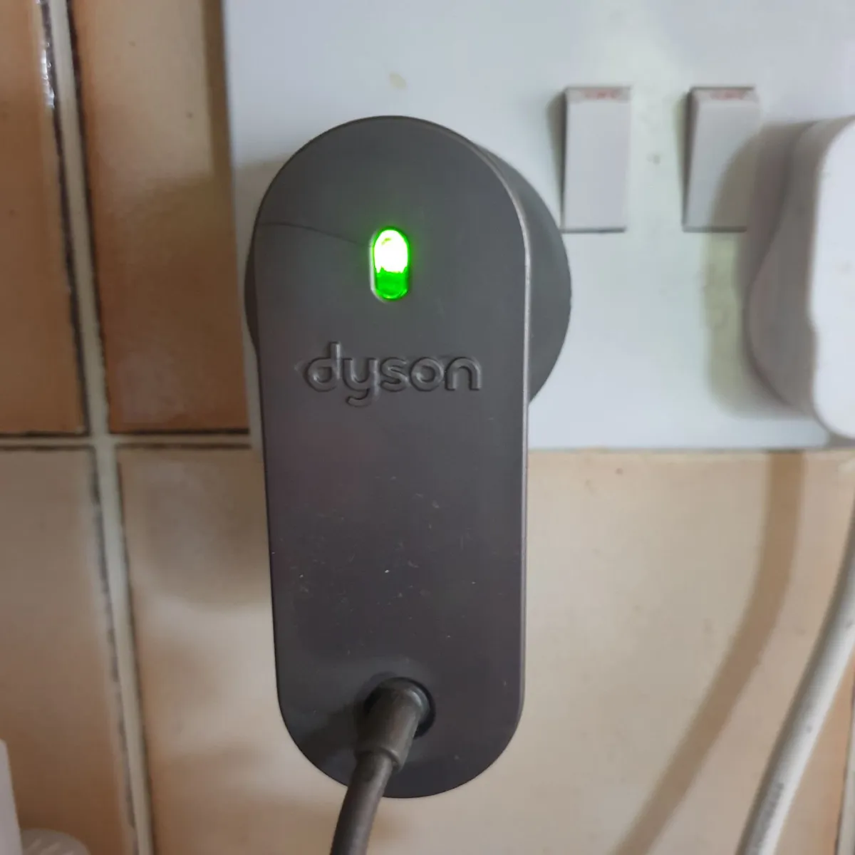 Dyson battery charger for DC models - Image 2