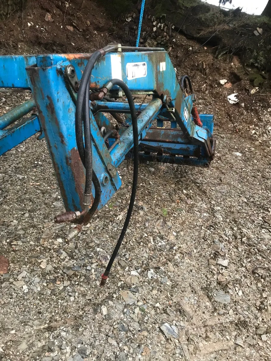 Tanco loader - Image 1