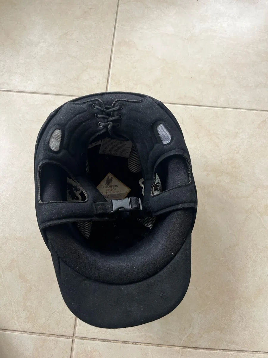 Champion Riding Helmet - 59 cm - Image 2