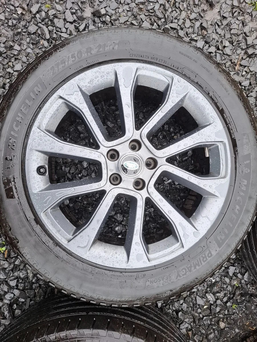 21" Genuine Range Rover Alloys with tyres - Image 2