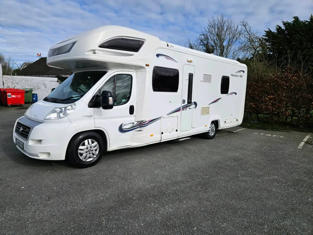 Camper van - Image 1