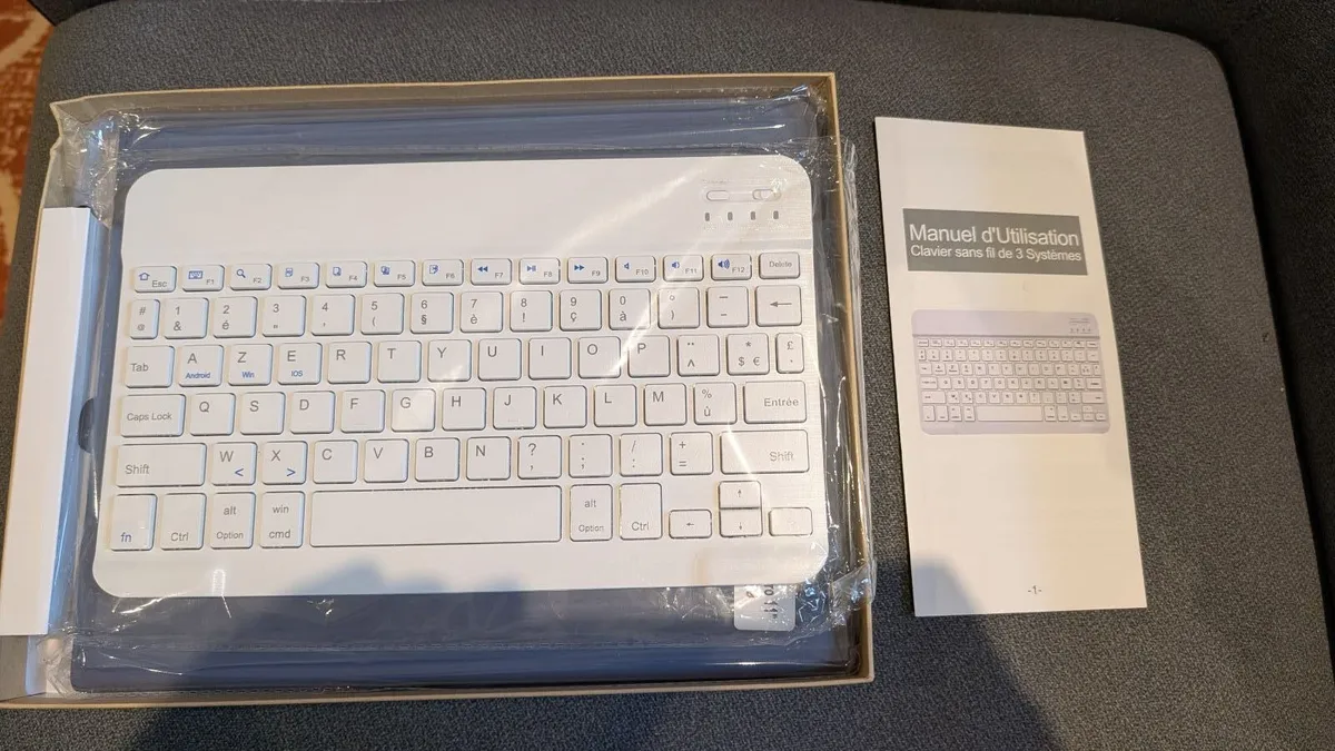 Jademall Bluetooth keyboard Pro 11 2024 for Ipad - Image 3