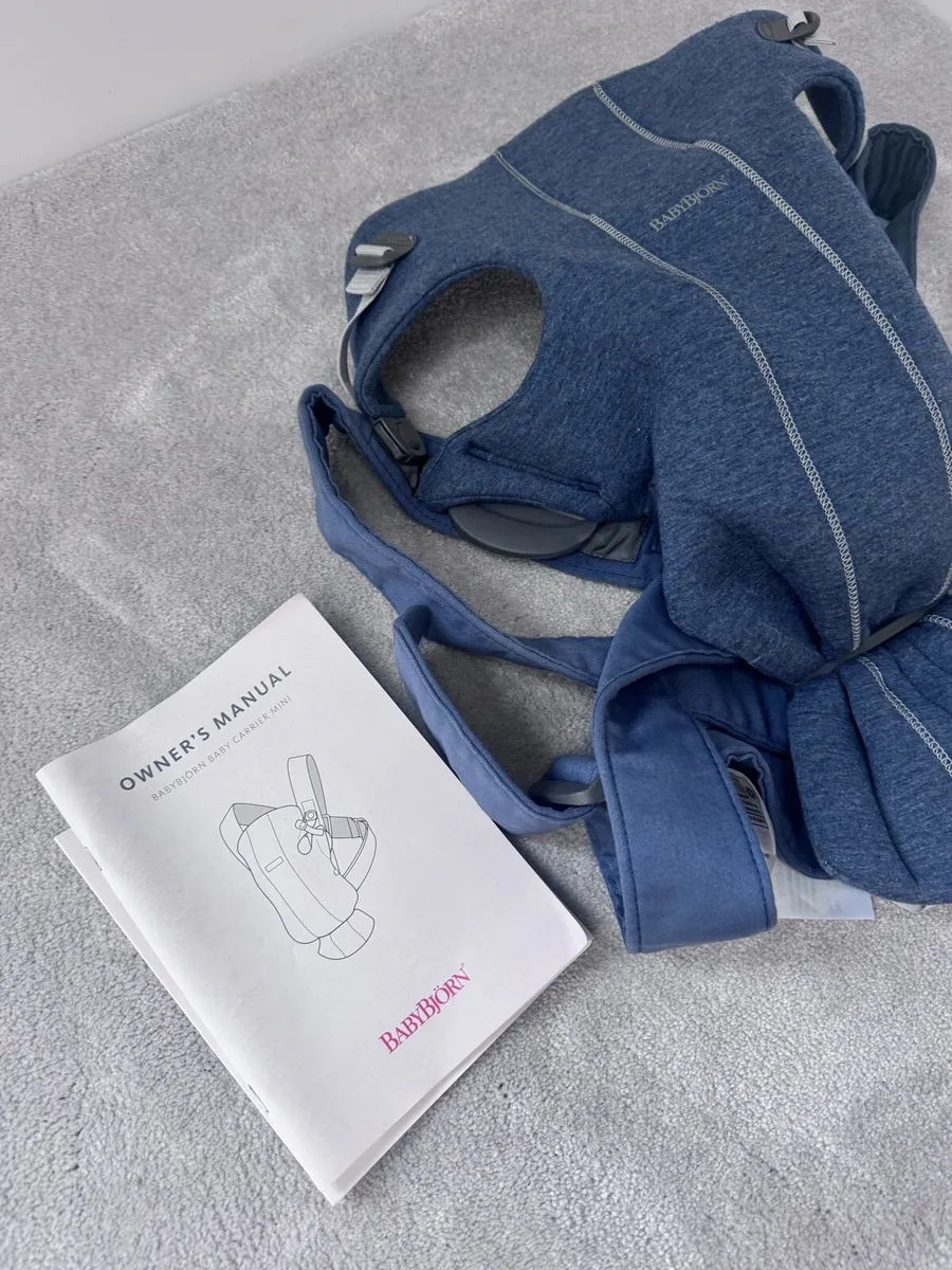 BabyBjorn mini carrier. - Image 2