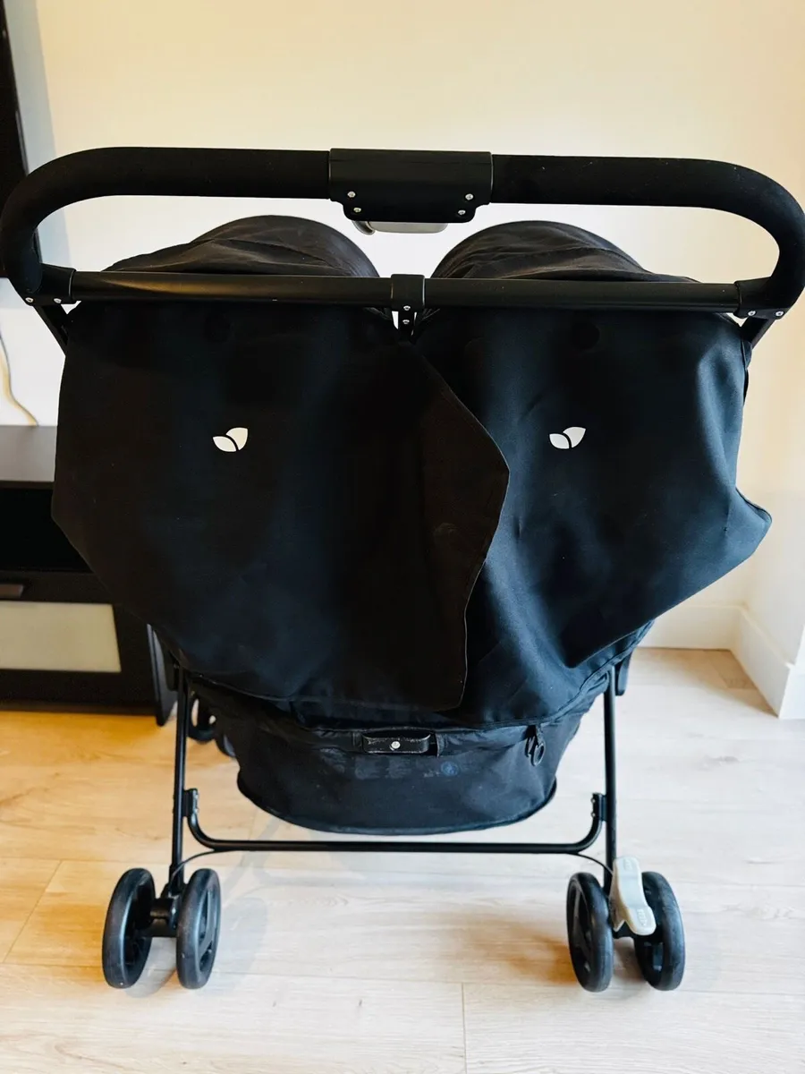 Stroller - Image 3