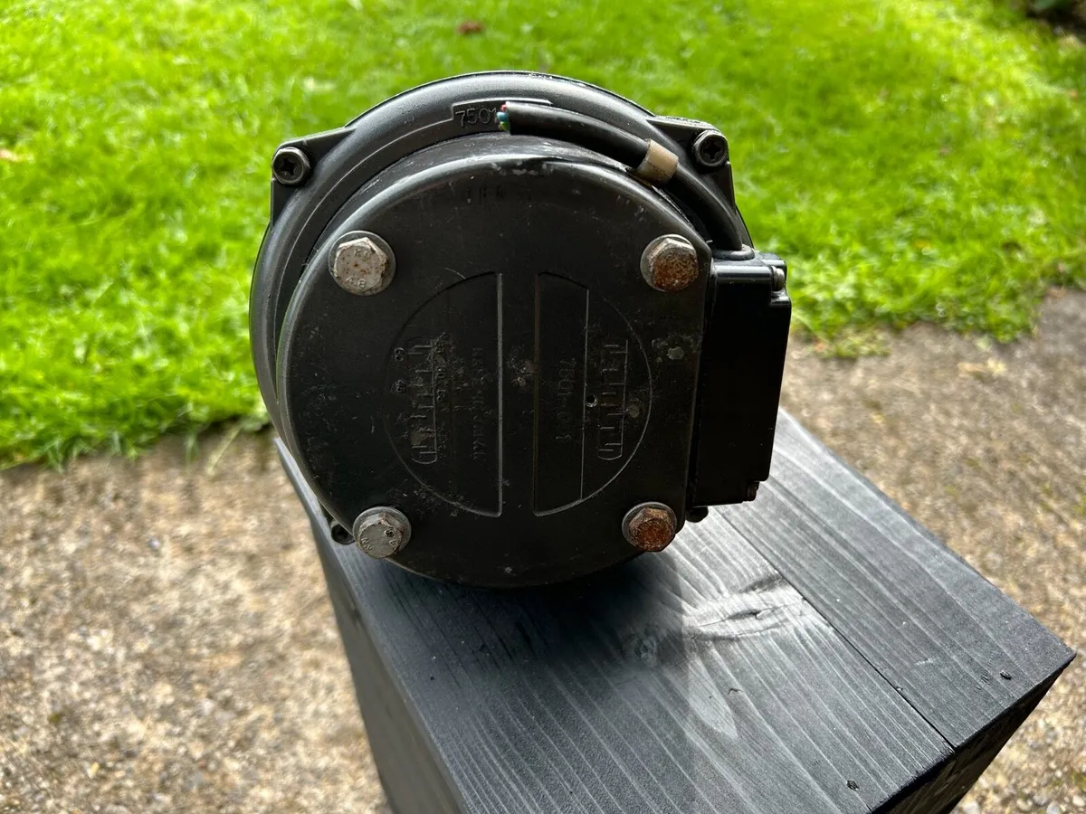 Ham/cb radio Yaesu rotator excellent condition - Image 2