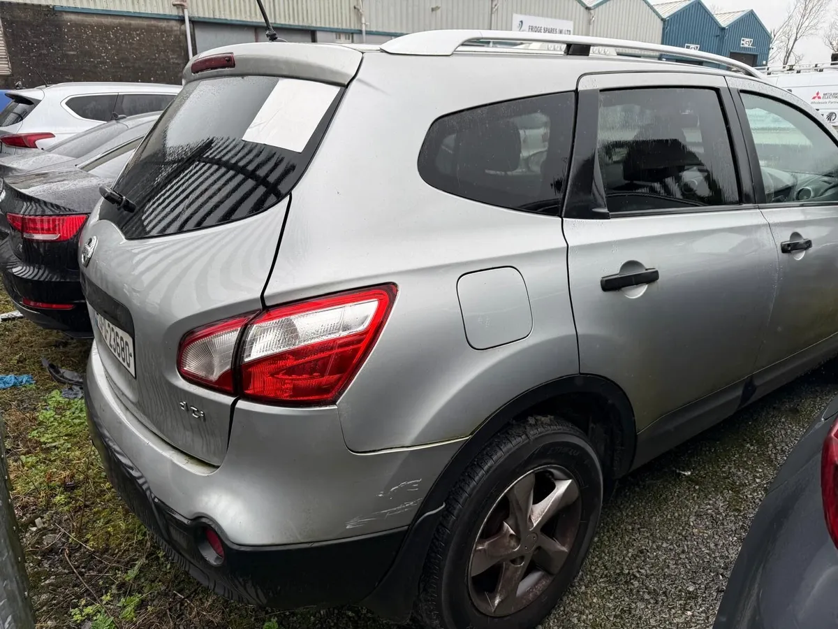 2013 Nissan Qashqai +2 NEEDS TURBO - Image 4