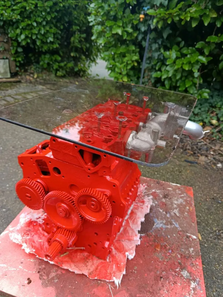 Engine coffee table - Image 1
