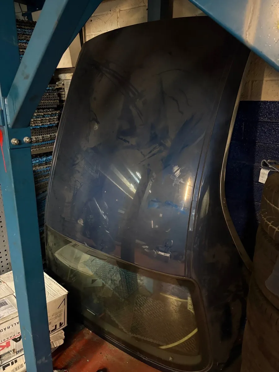 Hard top roof Bmw 3 series e46 - Image 2