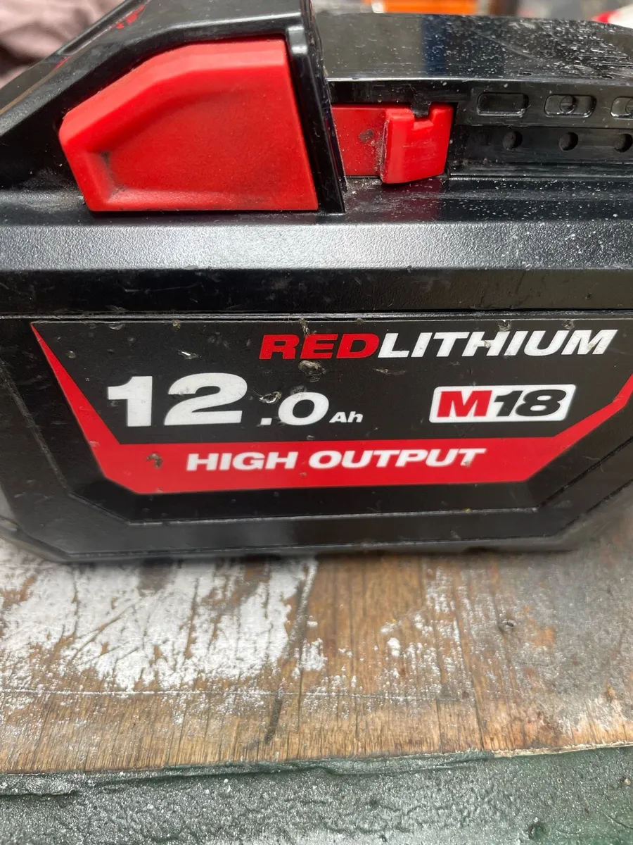 Milwaukee battery - Image 1