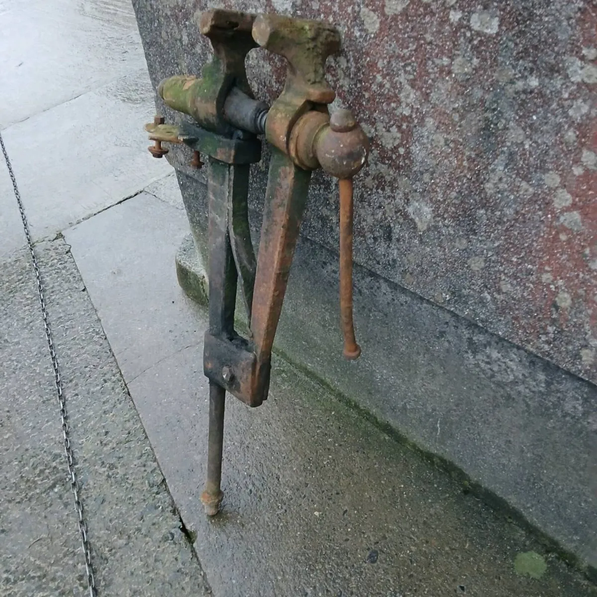 Blacksmith vice - Image 2