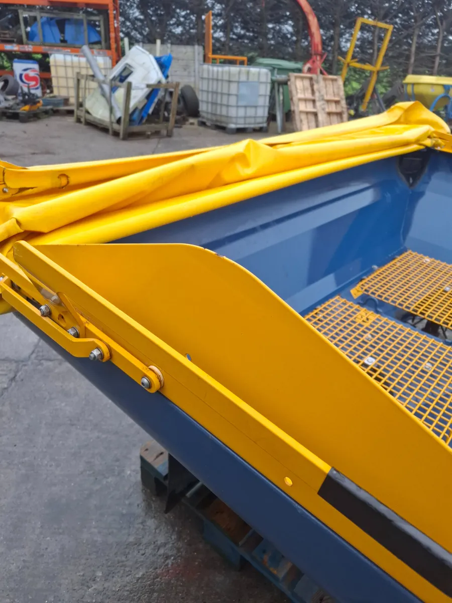 Bogballe fertiliser spreader - Image 2