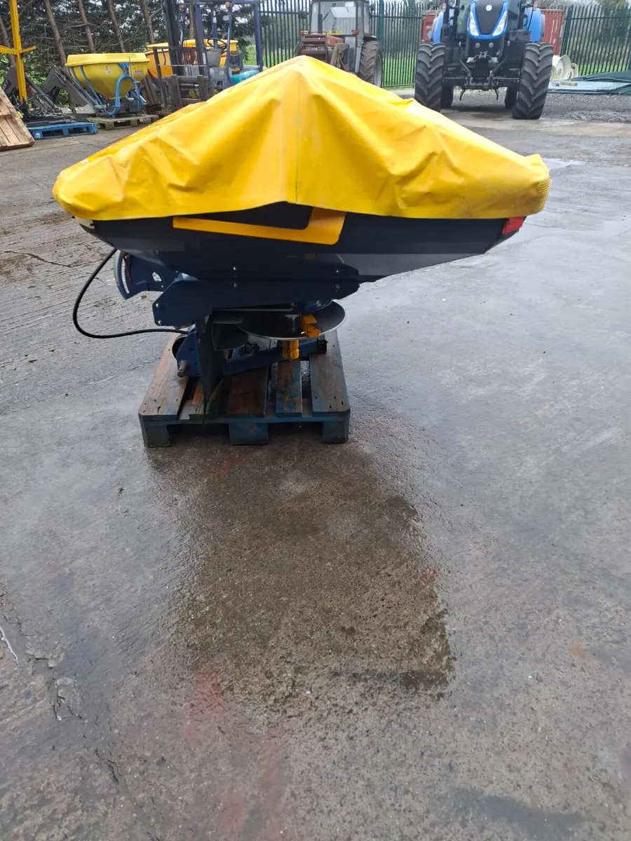 Bogballe fertiliser spreader - Image 3