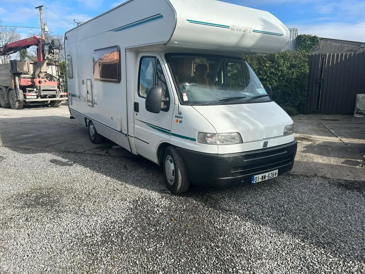 Camper - Image 1