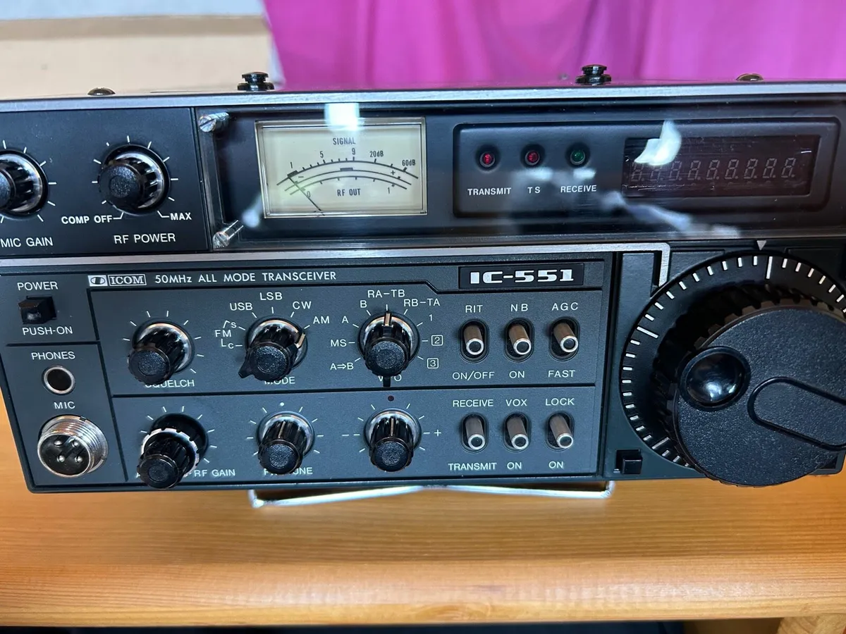Ham radio icom ic 551 six meter multimode boxed - Image 1
