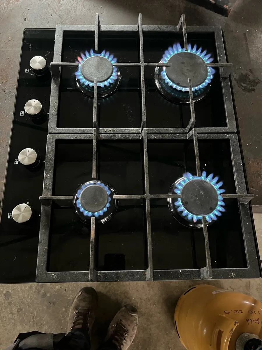 Gas hob - set for LPG Bottled gas - Image 2