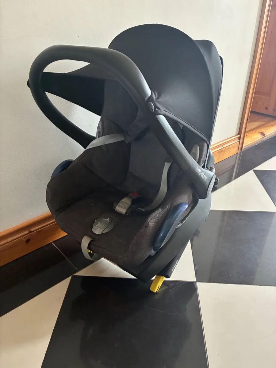 Maxi cosi car seat - Image 2