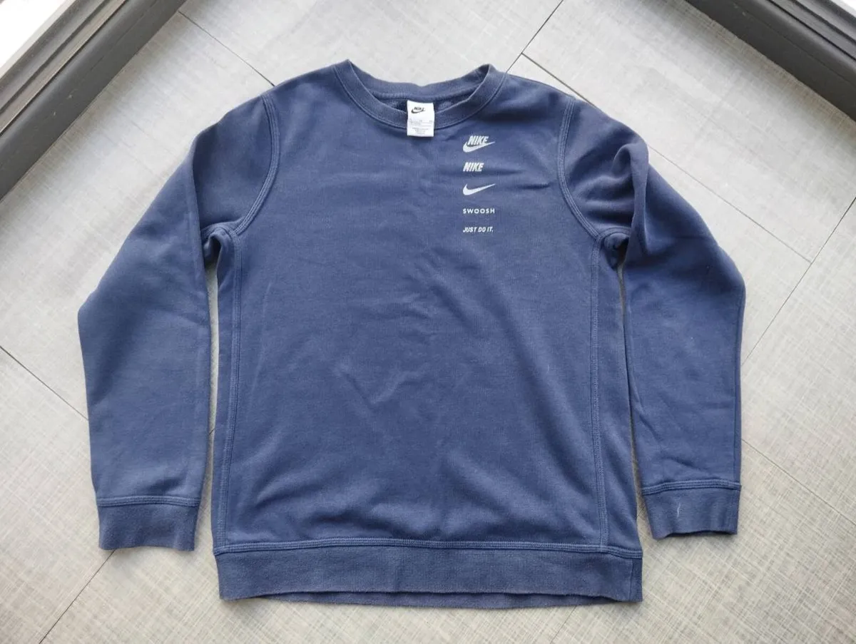 Boys Nike Sweatshirt, age 12 - Image 1