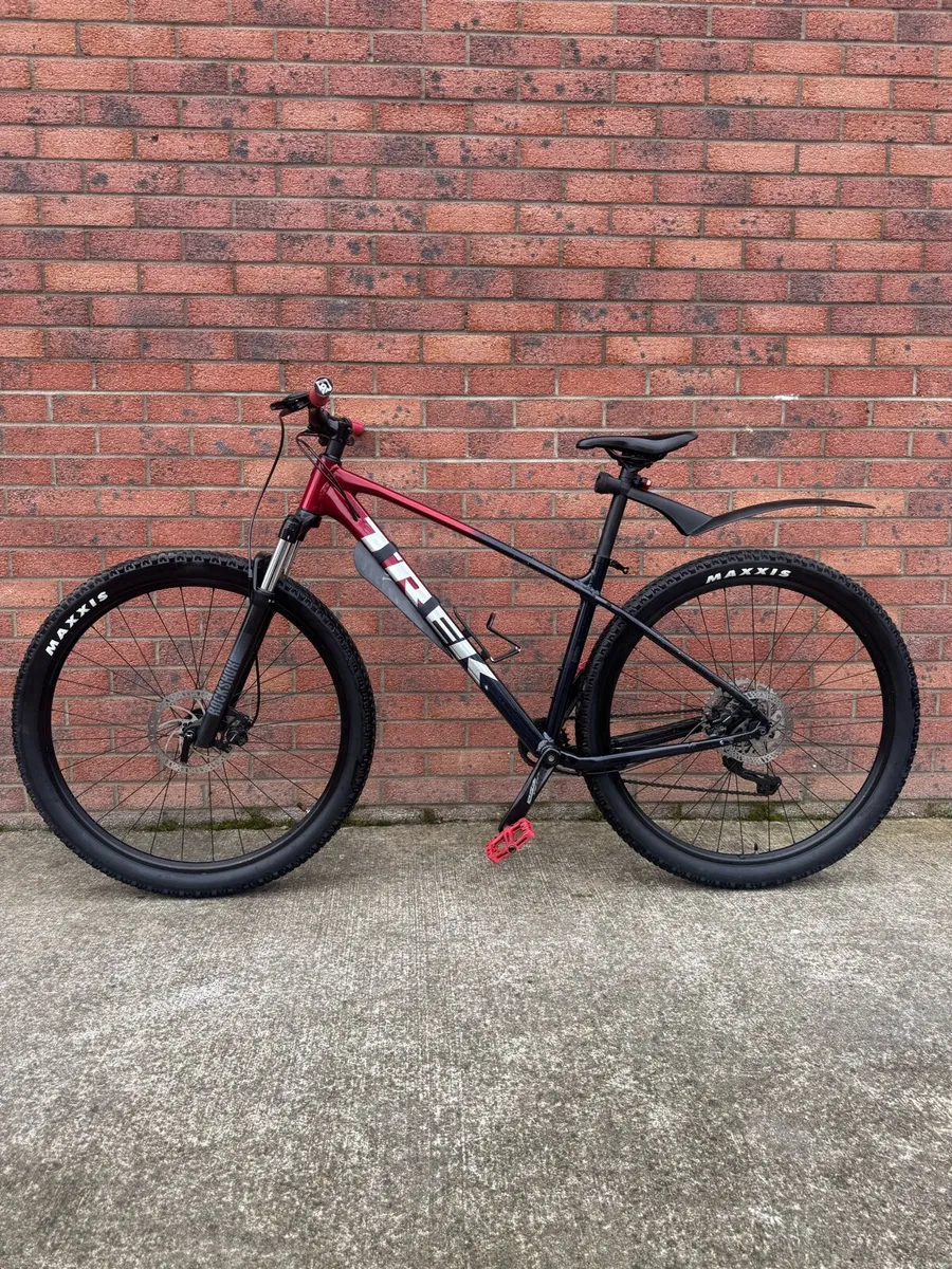 Trek Marlin 6 3rd Gen MTB - Image 1