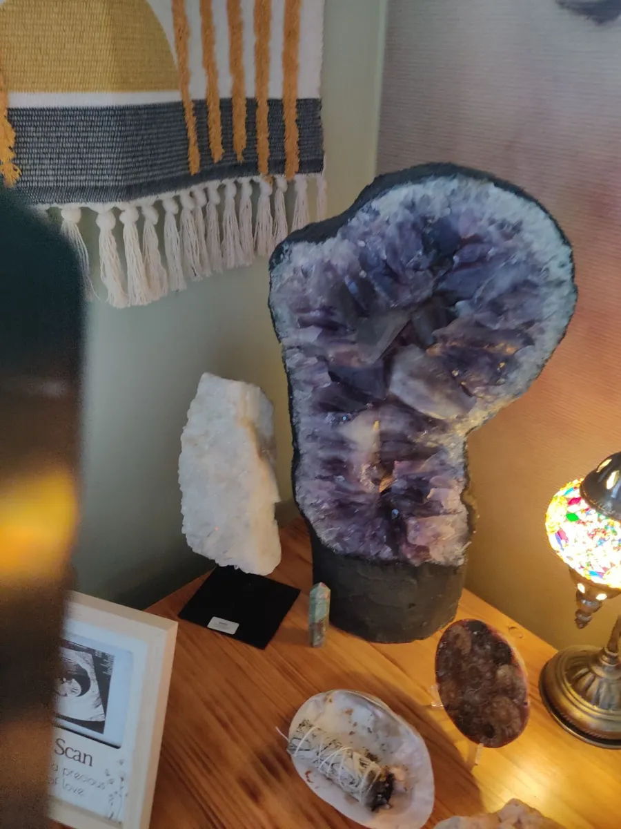 Amethyst crystal cathedral - Image 4
