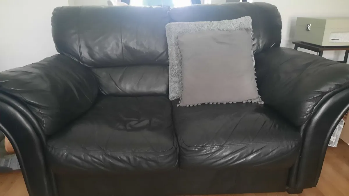 Sofa 3 + 2 free for collection - Image 2