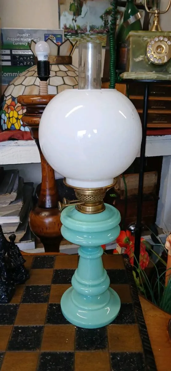 Antique Oil Lamp - Image 2