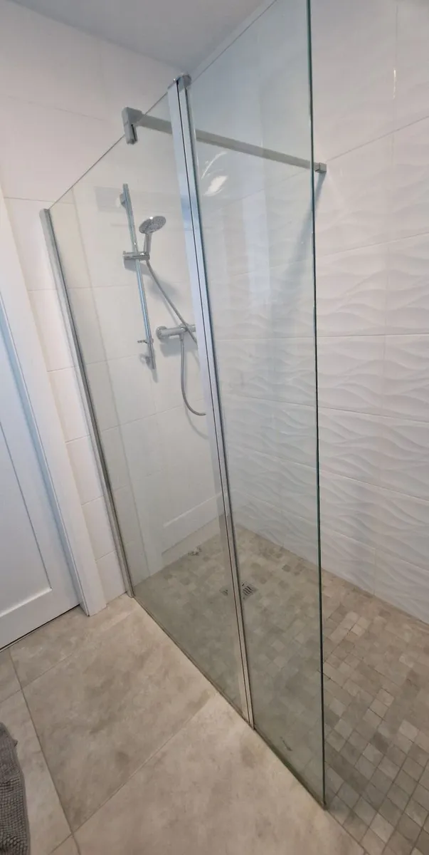 Shower Wetroom side panel and flipper panel - Image 3