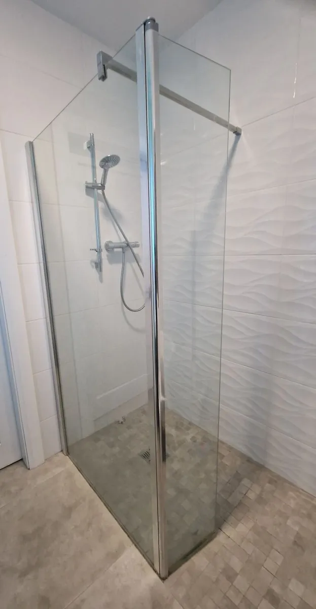 Shower Wetroom side panel and flipper panel - Image 2