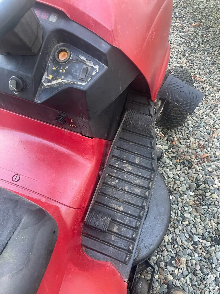 BREAKING ride on mower - Image 4
