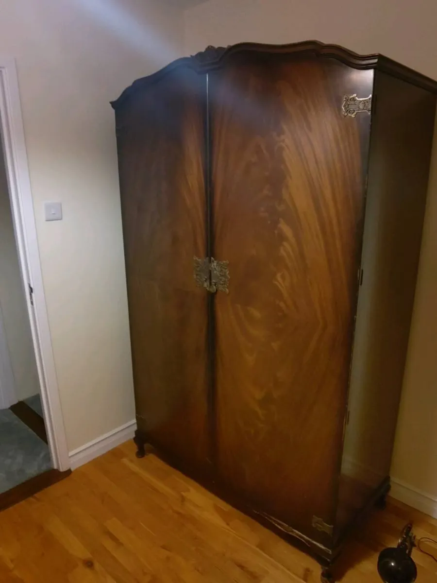 Heirloom wardrobe - Image 1