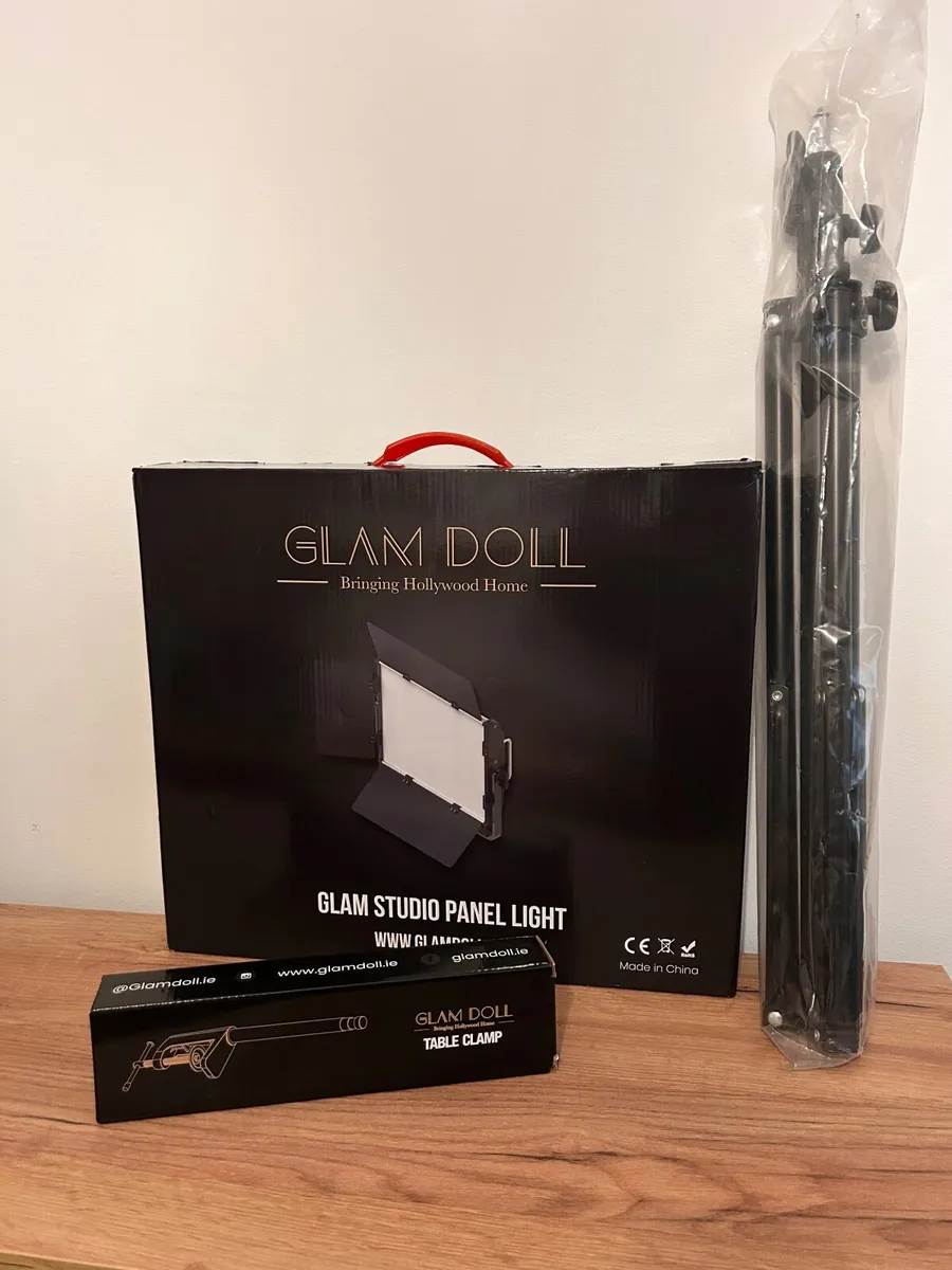 Glamdoll LED makeup studio panel light bundle - Image 1