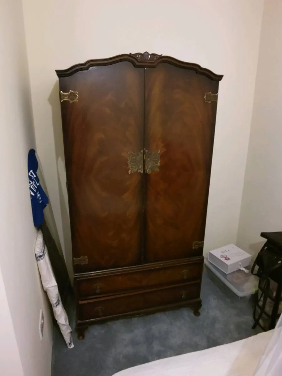 Heirloom wardrobe - Image 1