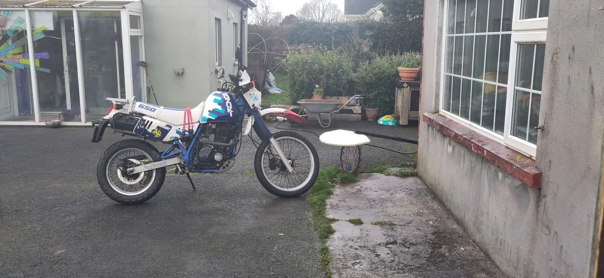 Suzuki DR650 Dakar - Image 1