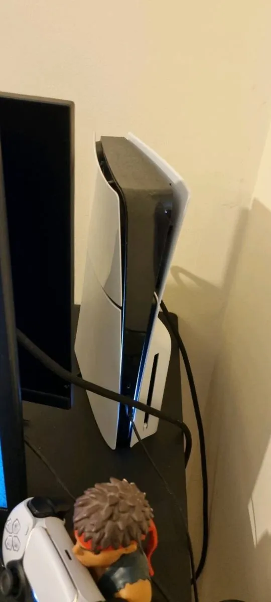 Ps5 disk version bundle with desk & 32" TV + Chair - Image 3