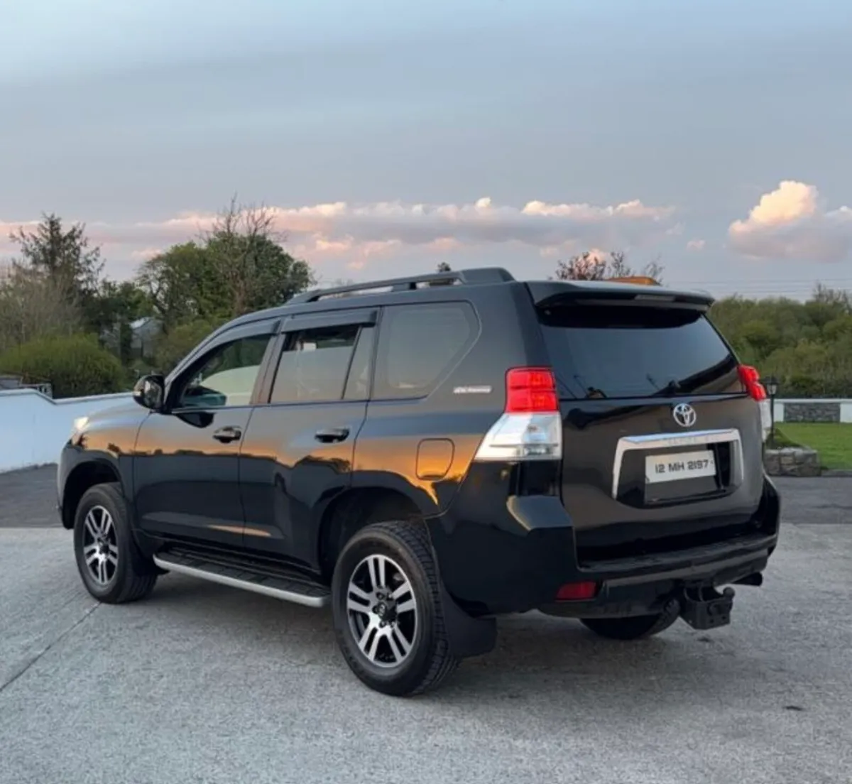 -Toyota Landcruiser Crewcab- - Image 2