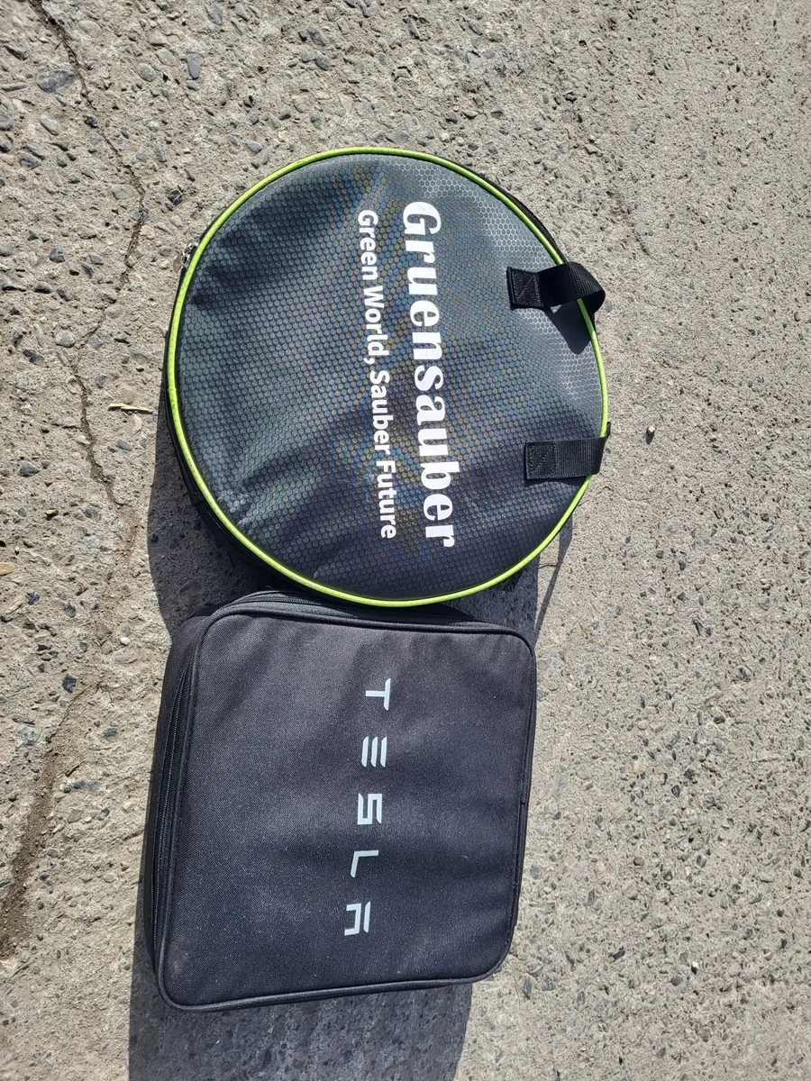 Tesla charger - Image 4