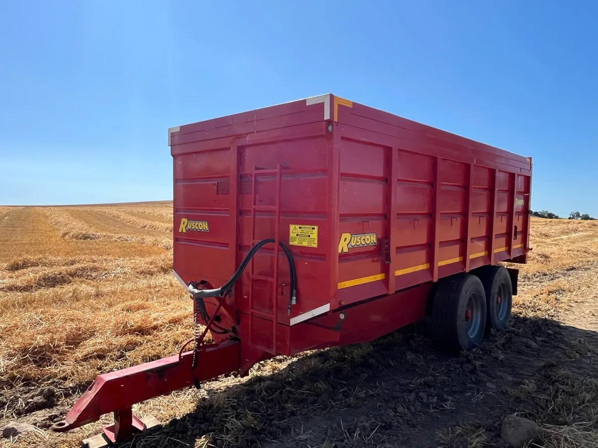 18 Foot Grain Trailer - Image 1