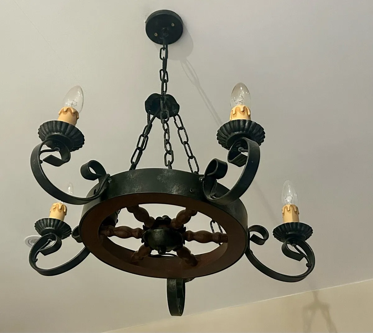 Ceiling chandelier light - cartwheel shape - Image 1