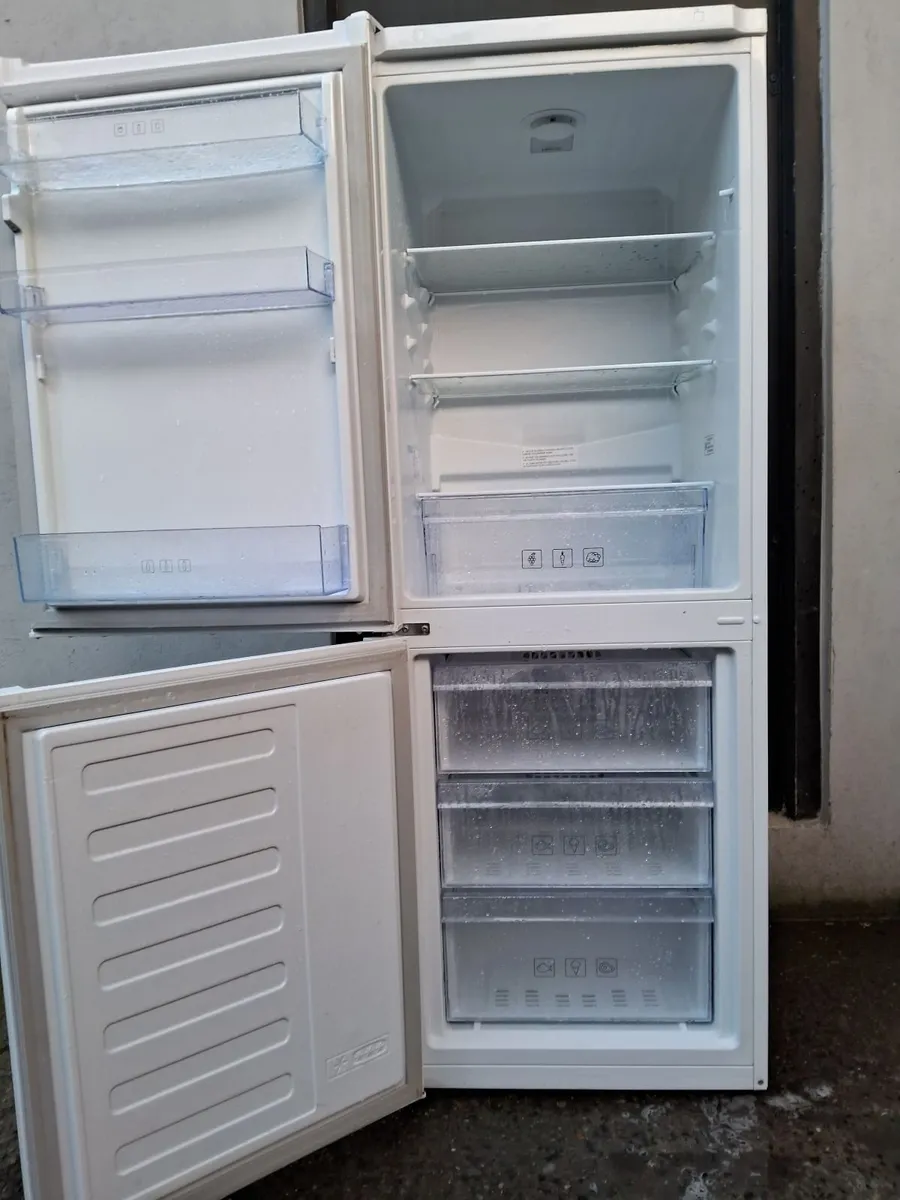 FRIDGE AND FREEZER - Image 4