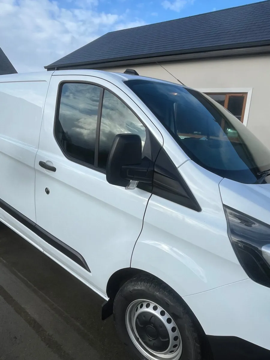 Ford Transit Custom 2023 - Image 4