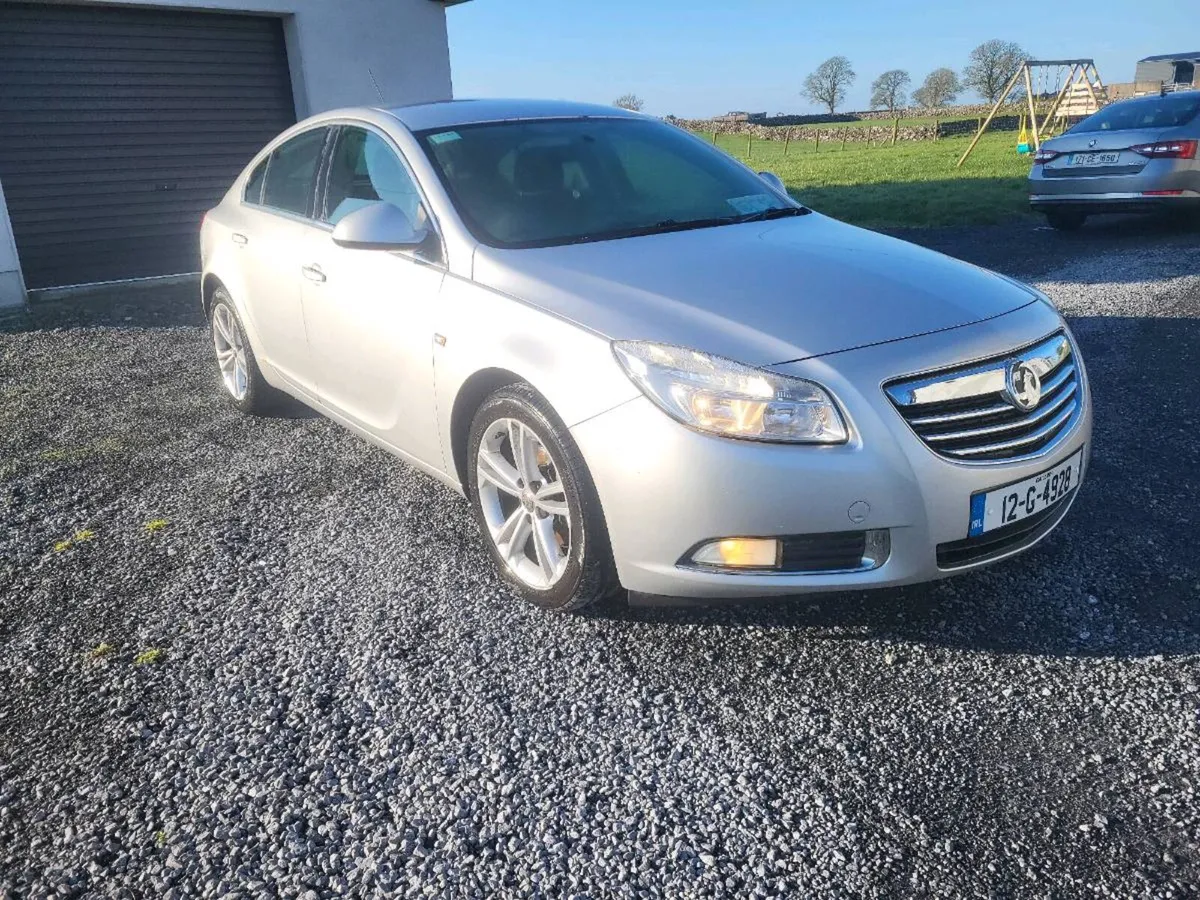 Opel / Vauxhall Insignia 2012 - Image 1