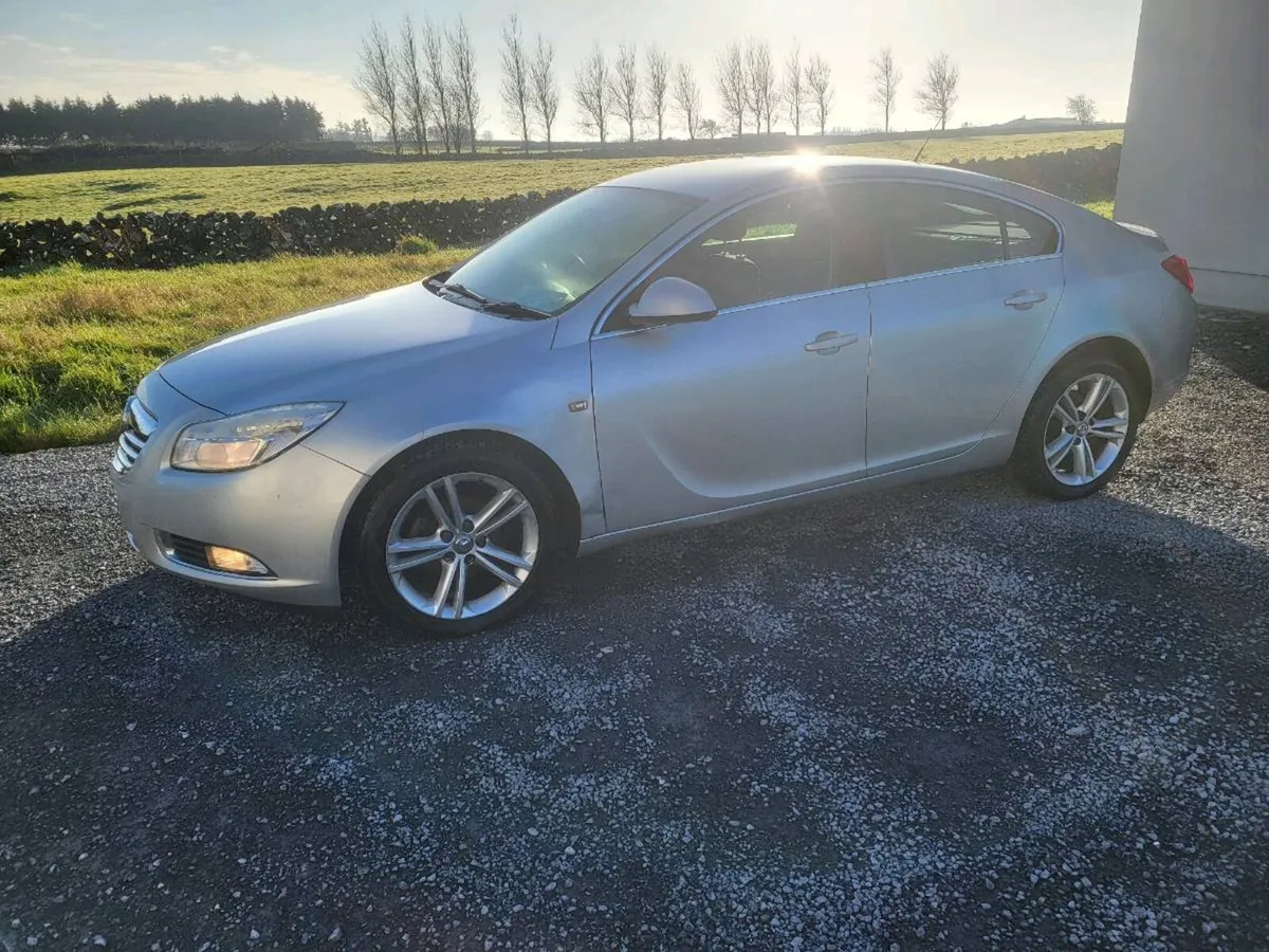 Opel / Vauxhall Insignia 2012 - Image 2