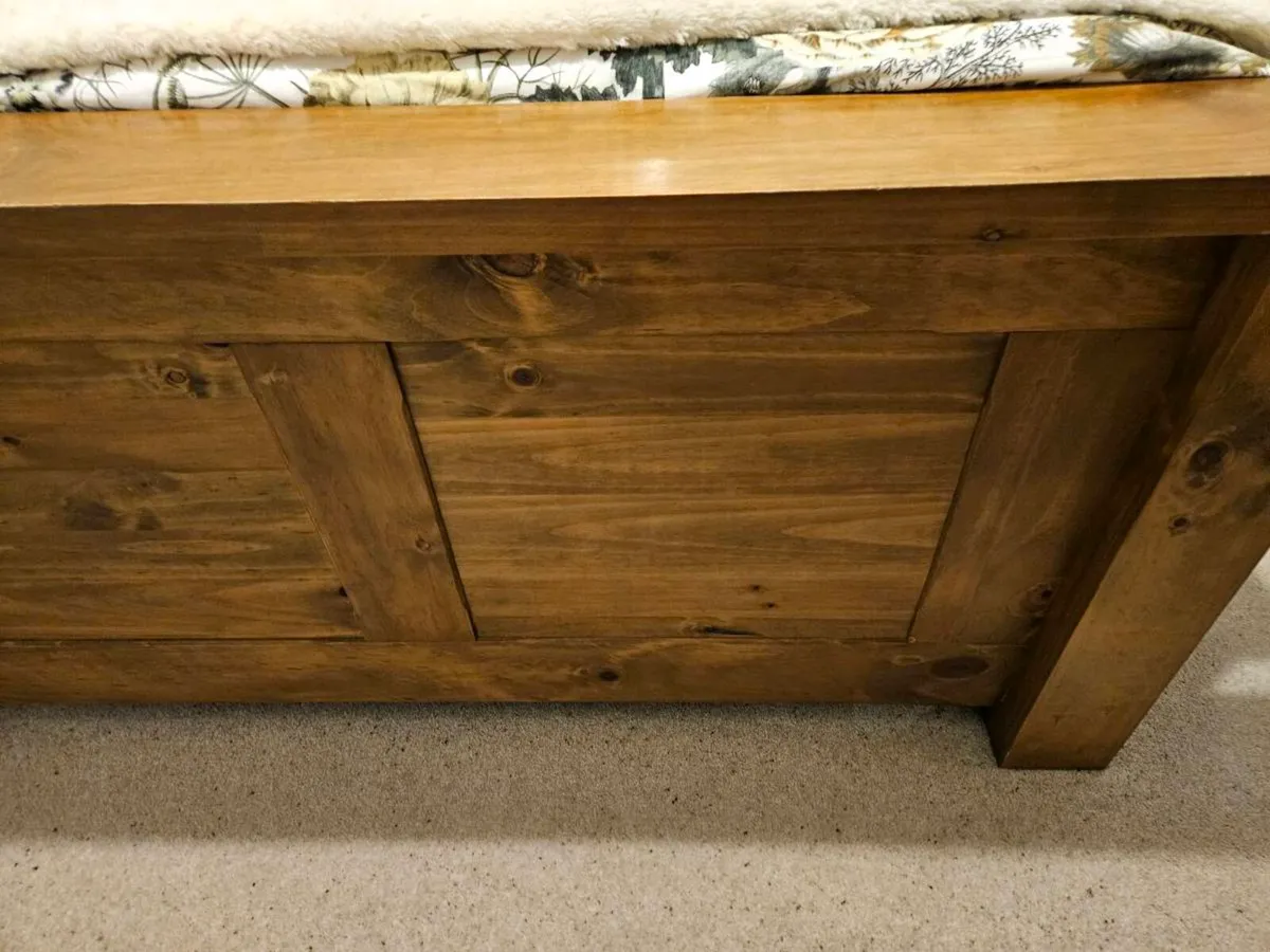 Bed + lockers for sale - Image 2