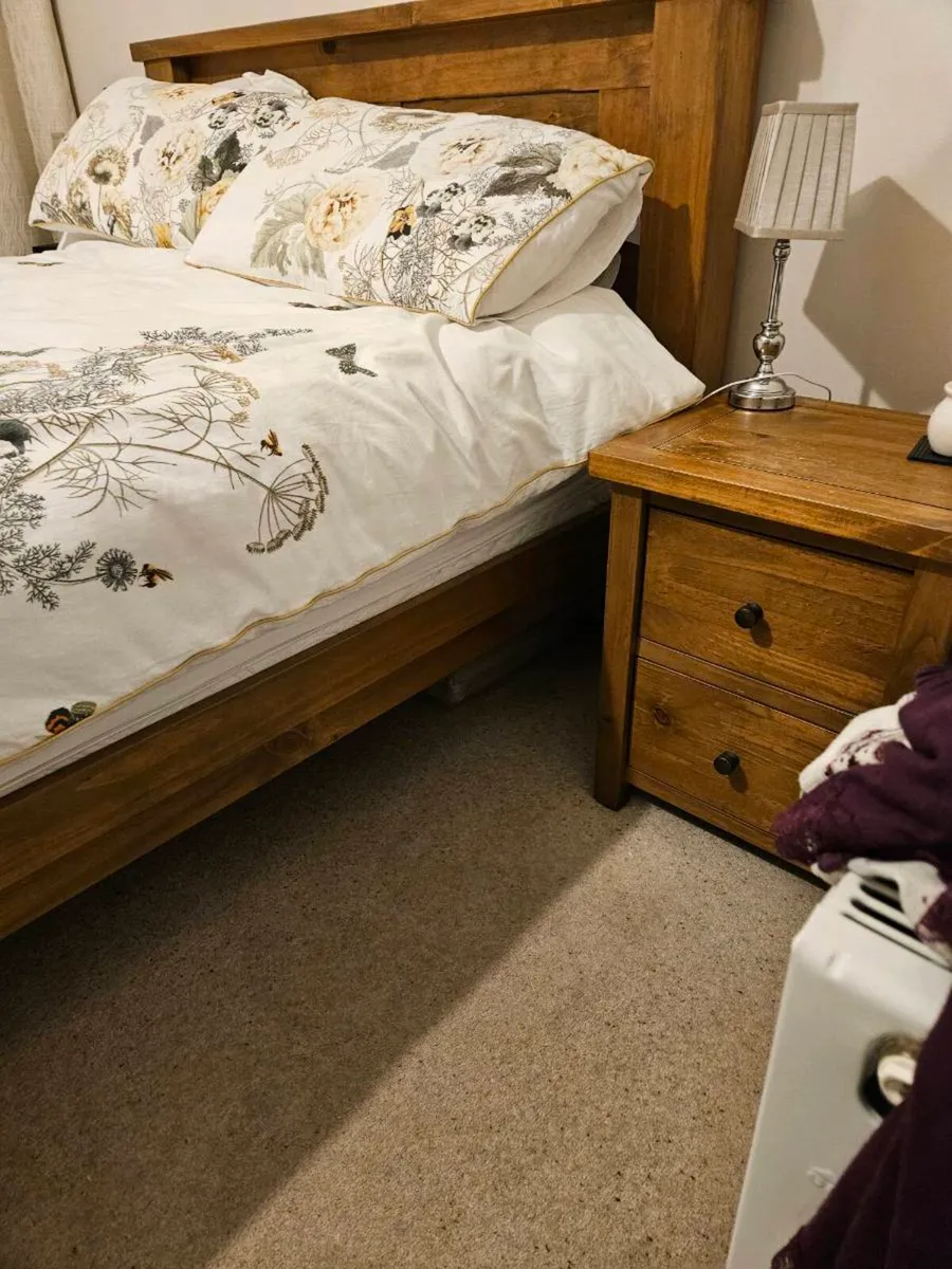 Bed + lockers for sale - Image 4